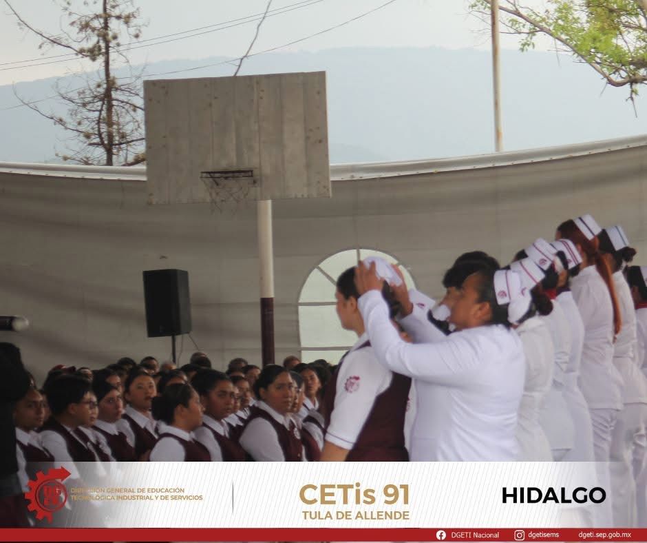 <b>Ceremonia de Imposición de Cofias y Fistoles en el CETis 91</b>
